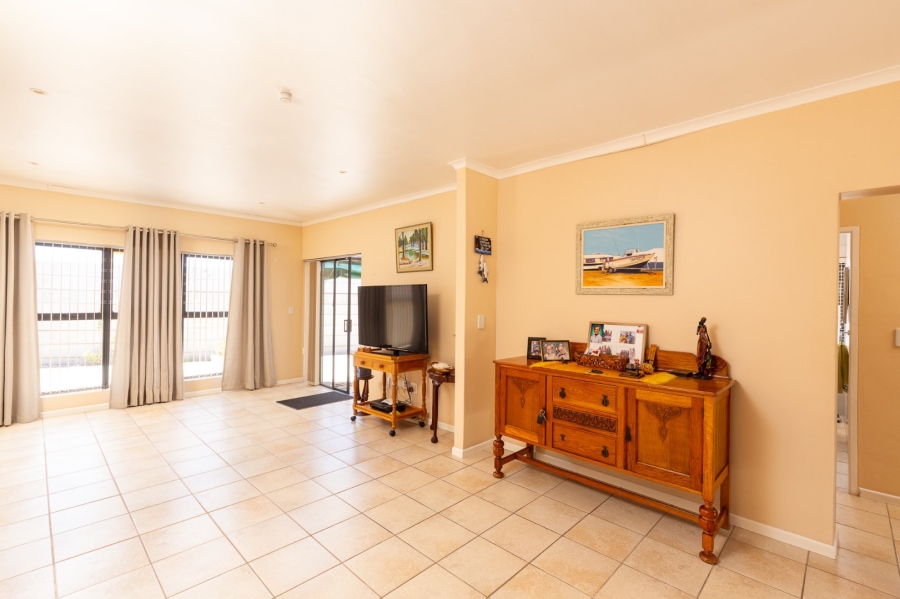 2 Bedroom Property for Sale in Velddrif Western Cape